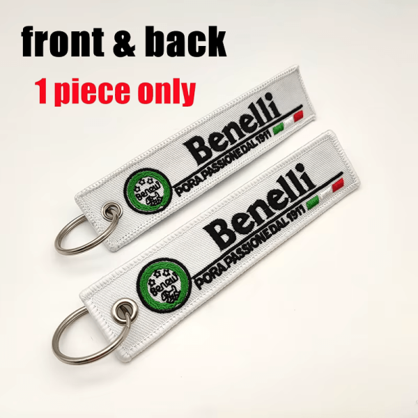 Υφασμάτινο Μπρελόκ Με Κεντητό Λογότυπο Benelli 13Χ3 εκ.